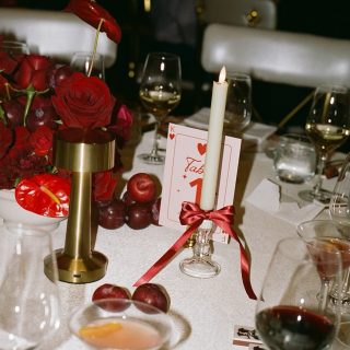 The food, the cake, the tablescape! Every detail came together flawlessly for Kylee and Fraser’s stylish celebration.

Planner: @plannedbyjill 
📸: @sammiechanphoto

#dreamgroupweddings #vancouverweddingvenues #vancouverweddinginspo