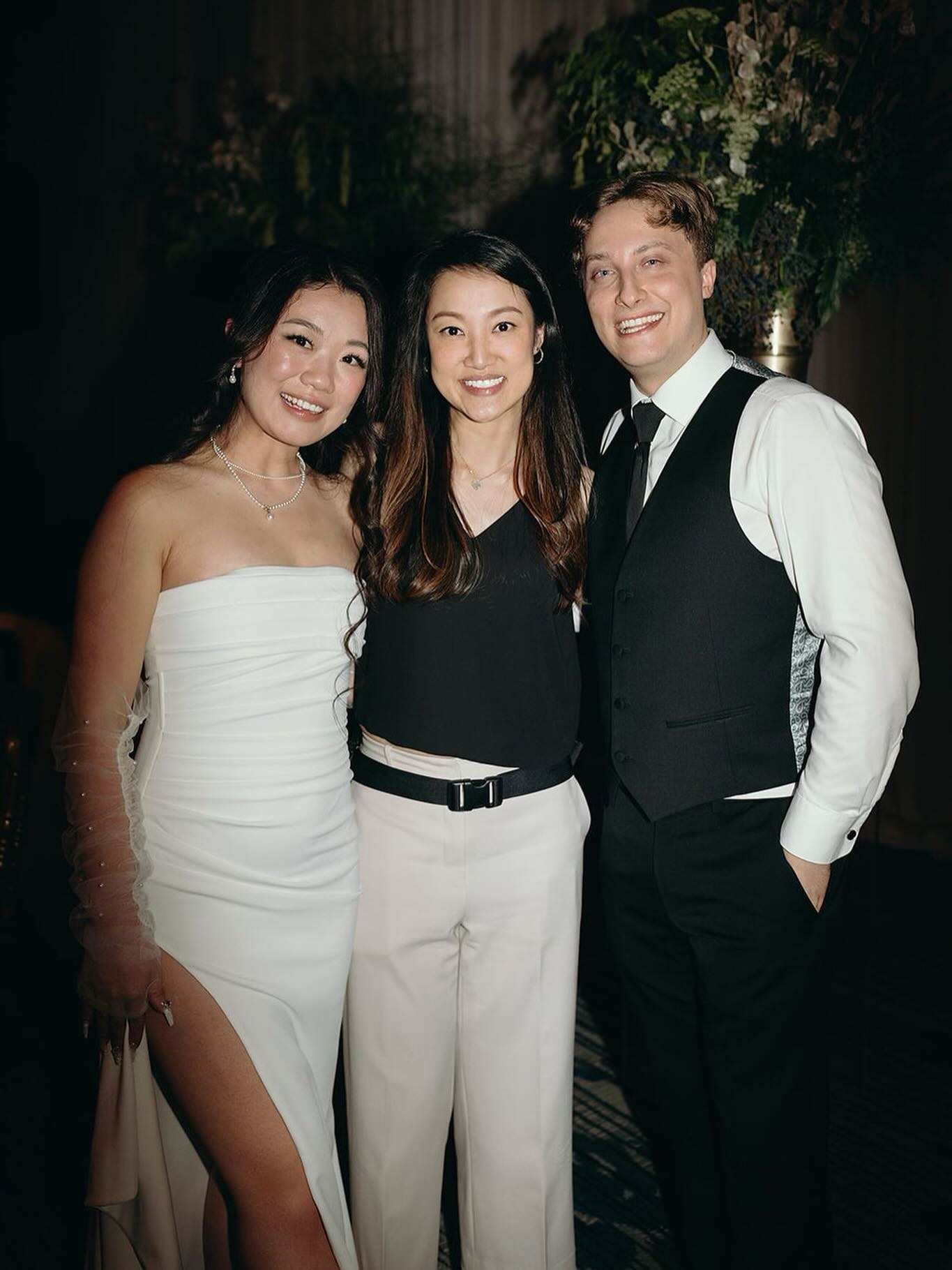 DreamGroup Planner, Bonnie Wong, in her element ✨ Making wedding magic happen and keeping the day running seamlessly for Issy & Charlie💍🤍

Planner: @bonnieweddings 
Photography: @thegodards 

#dreamgroupweddingplanners #vancouverweddingvendor #vancouverweddings