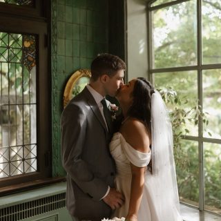 Deciding when to take your wedding photos can feel tricky, but here’s a quick guide:

Before the Ceremony:

✨ Fresh faced looks

✨ More time for private, intimate moments

✨ Advantage of soft morning or golden hour lighting

After the Ceremony:

✨ Celebratory vibes captured

✨ Perfect for candid moments with friends & family

✨ No pre-ceremony nerves—just pure joy

📸 dg Tip: We love a first look and wedding party photos before with family photos after!

Photographer: @annikamariebrown 

#weddingtips #vancouverweddingplanner #vancouverweddingvendors