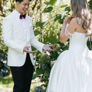 There’s nothing better than a private moment with your fiancé moments before meeting one another at the end of the aisle.

Planner: @plannedbycayenne 
Photographer: @nedaphotography

#vancouverweddingplanner #vancouverweddinginspo #firstlookinspo #vancouverweddingvendors