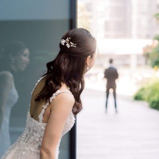 One of the best parts of a First Look is the exciting butterflies and anticipation of seeing each other! 🤍

Planner: @plannedbyjessie
Photographer: @lovefrankly

#VancouverWeddingPlanner
#VancouverWeddings
#BCWeddingPlanner
#LuxuryWeddingPlanner
#VancouverBride