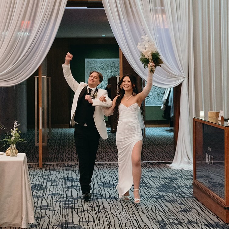 For the first time ever allow me to introduce to you our newlyweds Issy & Charlie!
Planner: @bonnieweddings
Venue: @fairmontpacific
Photographer: @thegodards
#vancouverwedding #vancouverweddingplanner #bcwedding #vancouverweddingvenue