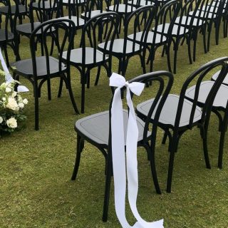 POV: You’re the Wedding Planner and your Apple Watch is fighting for its life, but the Bride is calm and getting ready to marry her best friend.
19,749 steps later and we’re calling it another successful day! ✨
Planner: @plannedbysandy
Venue: @vandusengarden