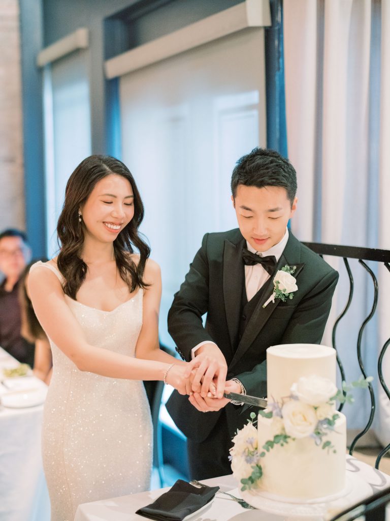 Tess & Kevin Wedding Cake